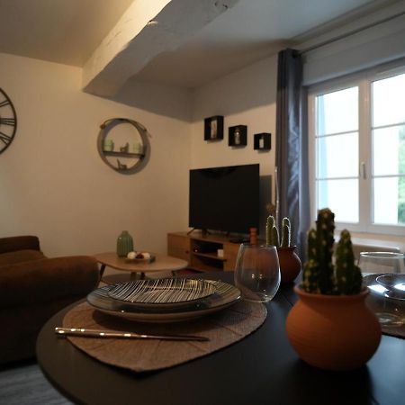 Le Joli'Mans, Appartement Refait A Neuf, Entierement Equipe, Pour 2 Personnes, Proche Quartier Historique Et Centre Le Mans Esterno foto