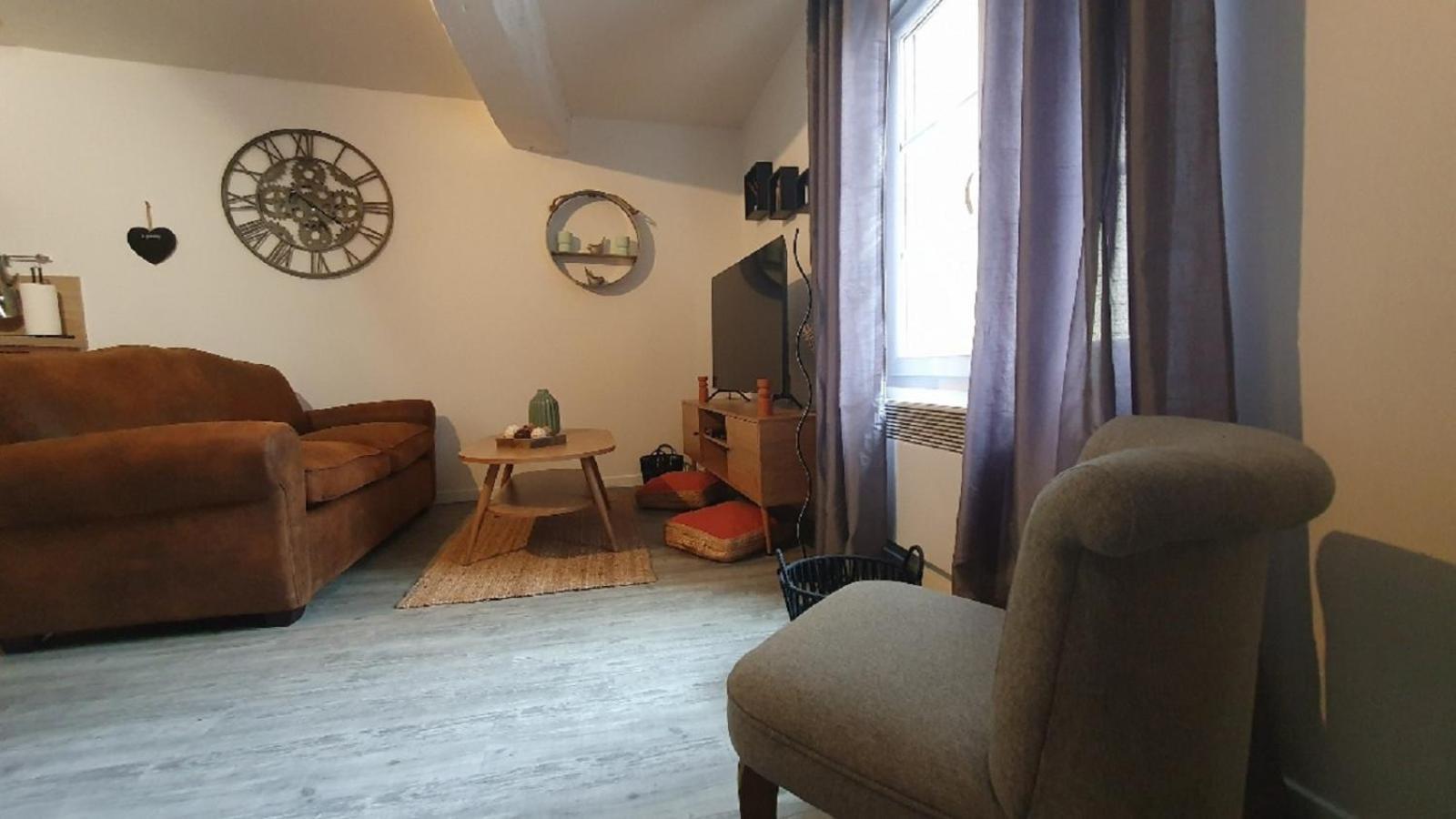 Le Joli'Mans, Appartement Refait A Neuf, Entierement Equipe, Pour 2 Personnes, Proche Quartier Historique Et Centre Le Mans Esterno foto