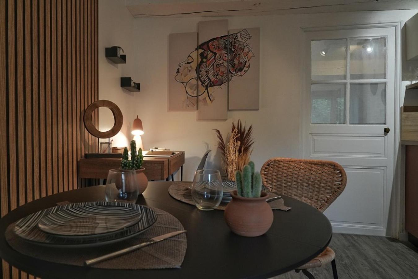 Le Joli'Mans, Appartement Refait A Neuf, Entierement Equipe, Pour 2 Personnes, Proche Quartier Historique Et Centre Le Mans Esterno foto